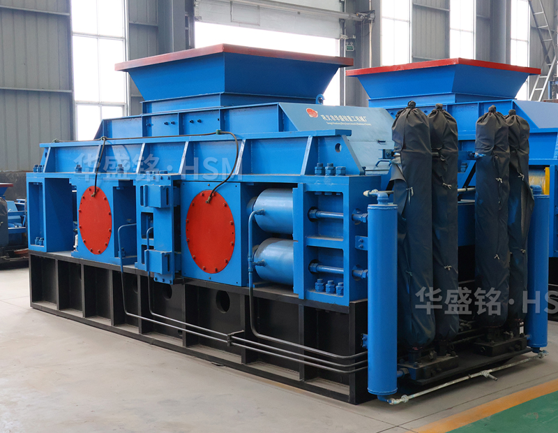 什么設備可破碎可制砂？新型對輥制砂機多少錢一臺？